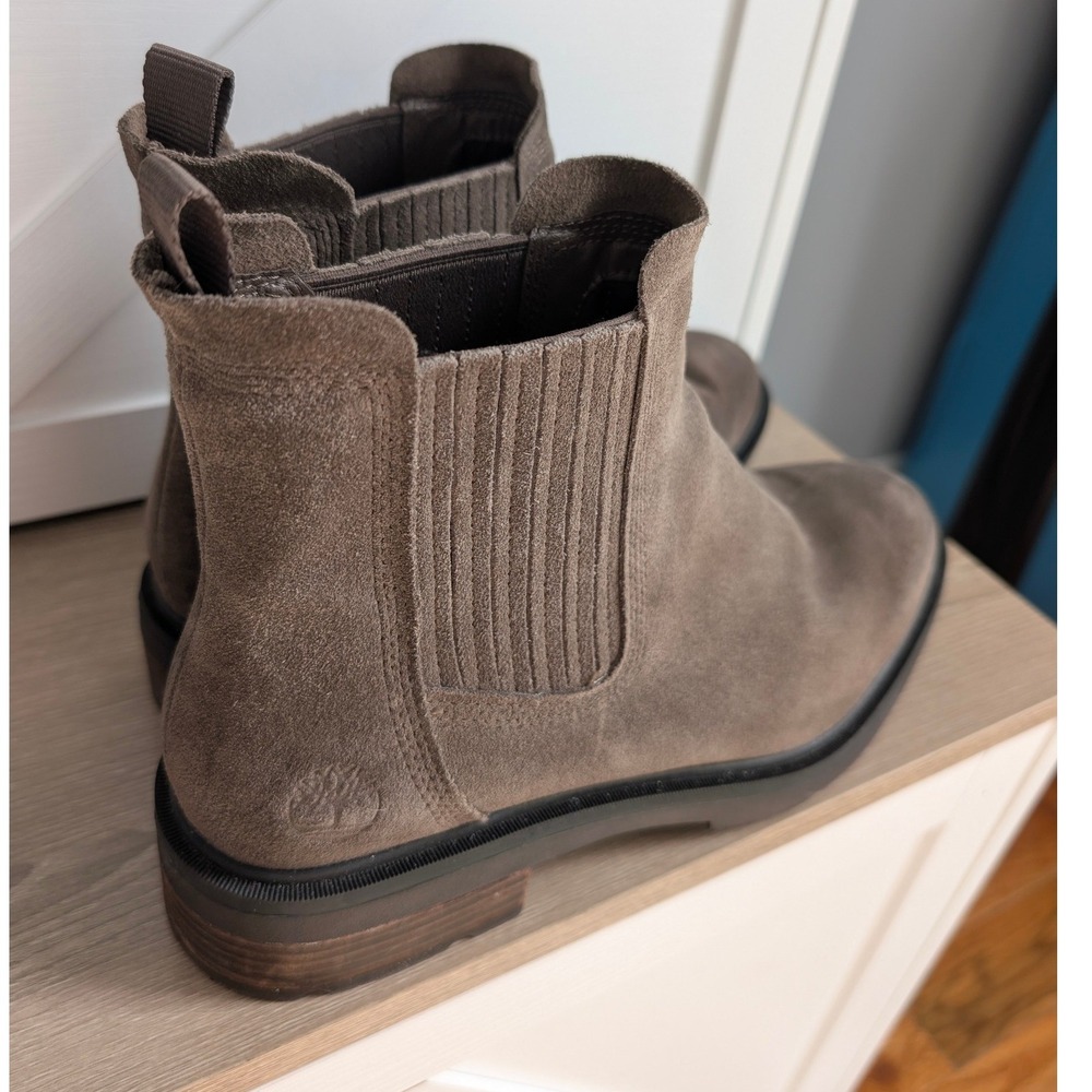 Timberland Suede Chelsea Boots Brown TB0A2PBBES4 Womens 9.5 Courmayeur Valley
